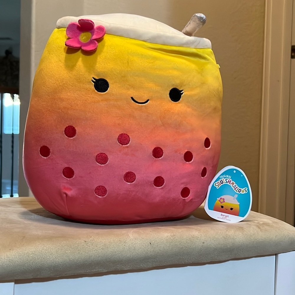 Squishmallow 12'' bergit the boba